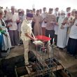 Ketua DPRD Ketapang Letakan Batu Pertama Pengembangan Masjid Baiturrahim Desa Sukabangun