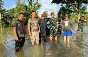 Sekda Alexander Wilyo Himbau Pimpinan Perusahaan di Ketapang Berikan Bantuan Untuk Korban Banjir