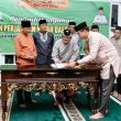 Wabup Ketapang Serahkan Dana Hibah 400 Juta Untuk Masjid Sirajul Munir, Sukaharja