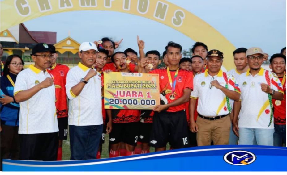 Bupati Ketapang Tutup Turnamen Sepak Bola Bupati Cup 2023 Metro Kalbar