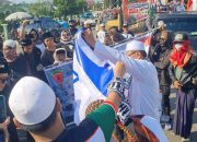 Aksi Bela Palestina di Ketapang, Massa Injak-injak dan Bakar Bendera Israel