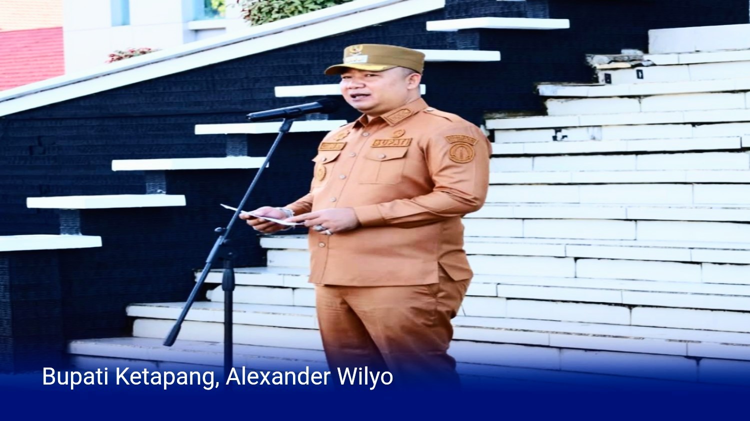 Pasca Viralnya Ujaran Kebencian, Bupati Alex Himbau Masyarakat Tetap ...